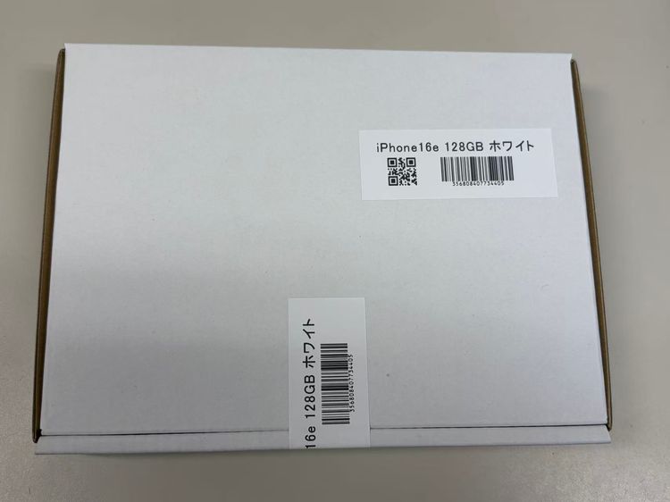 �ڥ�Х���BOX�ۿ���Ʊ���� ����100%SIM�ե꡼ iPhone16e 128GB �ۥ磻��