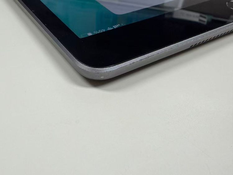 SIM�ե꡼ iPad  ��7����   128GB ���ڡ������쥤