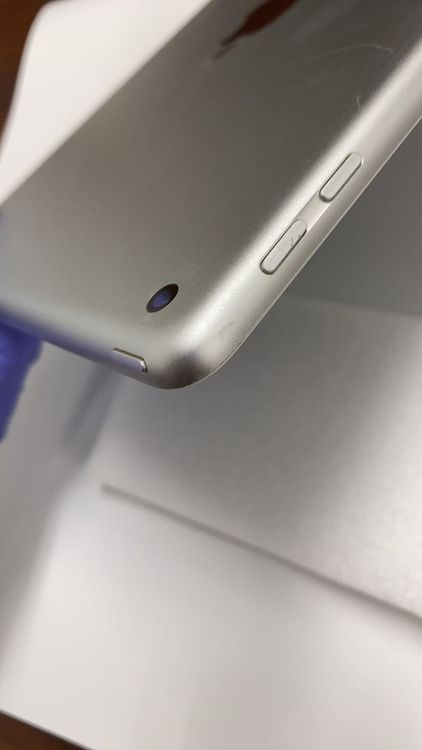 Apple iPad ��6���� Wi-Fi 32GB Silevr �����겻�̥ܥ���Ǥ�