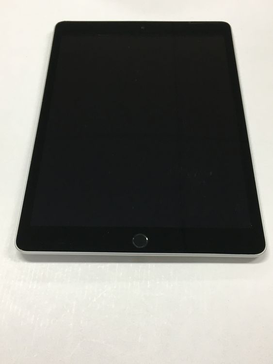�ڥ�Х���BOX������ ����80�� Apple iPad ��9���� Wi-Fi 64GB ����С�