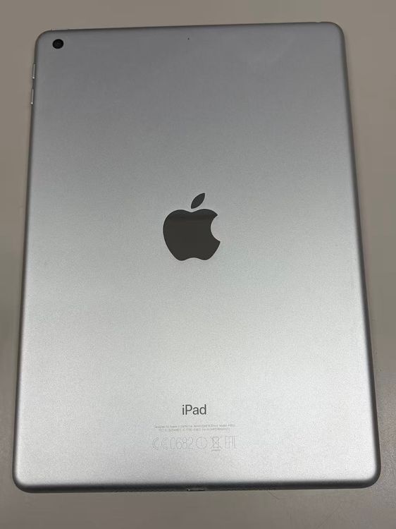 ����72�� iPad (��5����) 32GB ����С���WIFI��