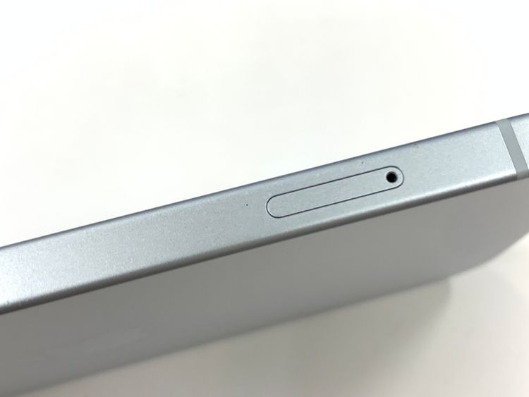 �ڥ�Х���BOX��Ķ���� ����84%SIM�ե꡼ iPhone15 256GB �֥롼