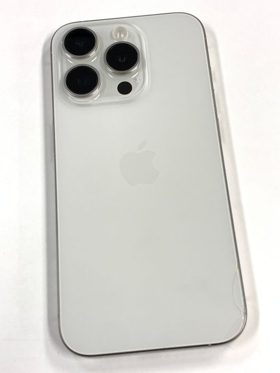 �ڥ�Х���BOX������84%SIM�ե꡼ iPhone15 Pro 128GB �ۥ磻��
