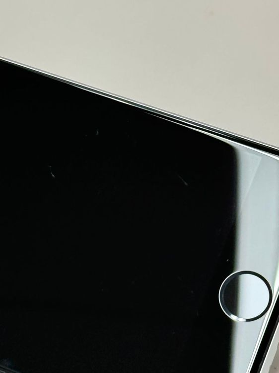 �ڥ�Х���BOX�� Ķ���� ����86%SIM�ե꡼iPhone SE(��2����) 64GB���ۥ磻��