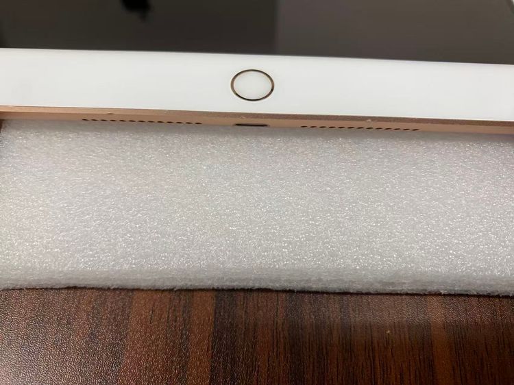 ����100��Apple iPad7 Wi-Fi + Cellular 32GB���������