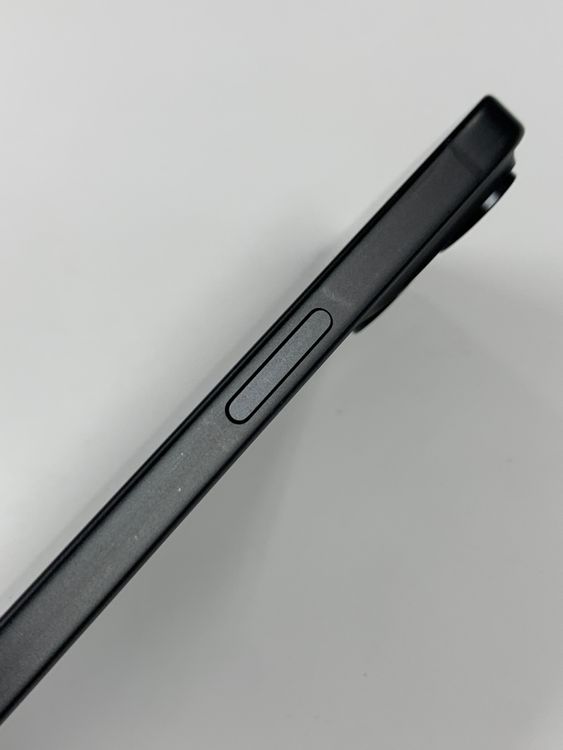 �ڥ�Х���BOX������ ����99%SIM�ե꡼ iPhone15 128GB �֥�å�