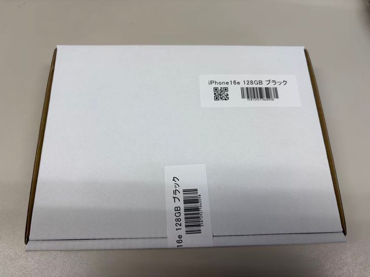 �ڥ�Х���BOX�ۿ���Ʊ���� ����100%SIM�ե꡼ iPhone16e 128GB �֥�å�