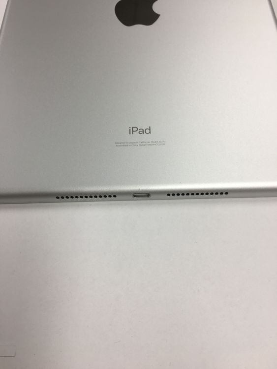 �ڥ�Х���BOX������ ����81% Apple iPad ��8���� 32GB WiFi��ǥ�