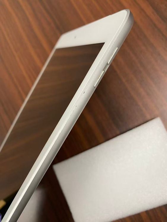 ����86��Apple iPad7Wi-Fi + Cellular32GB��Silver ������