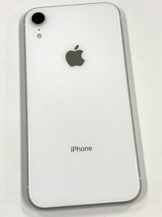 �ڥ�Х���BOX������ ����90% SIM�ե꡼iPhoneXR 64B �ۥ磻��