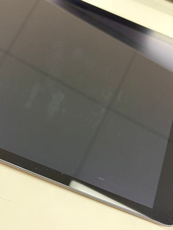 ���� ����94% SIM�ե꡼iPad (��8����) 32GB ���ڡ�������