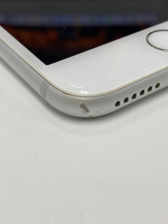 �ڥ�Х���BOX������83% SIM�ե꡼ iPhone7 32GB ����С�