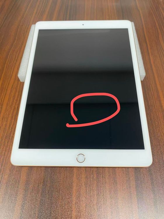 Apple iPad ��8���� Wi-Fi��128GB Gold�Ÿ�����ʤ�