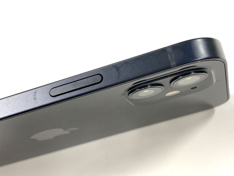 �ڥ�Х���BOX�� ����83% SIM�ե꡼ iPhone12 64GB �֥�å�