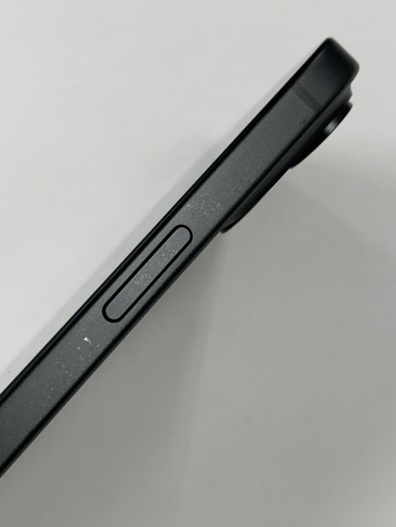 �ڥ�Х���BOX�� ����88%SIM�ե꡼ iPhone15 128GB �֥�å�