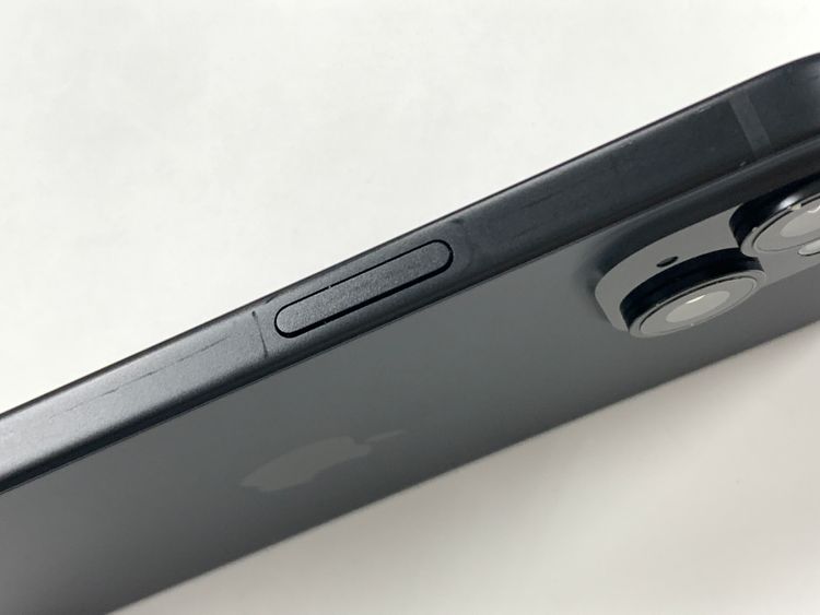 �ڥ�Х���BOX�� ����86%SIM�ե꡼ iPhone15 128GB �֥�å�