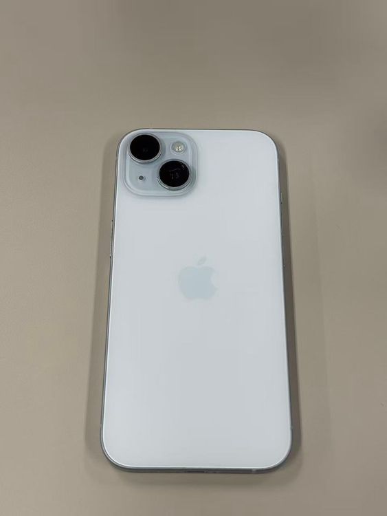 �ڥ�Х���BOX������82%SIM�ե꡼ iPhone15 128GB �֥롼