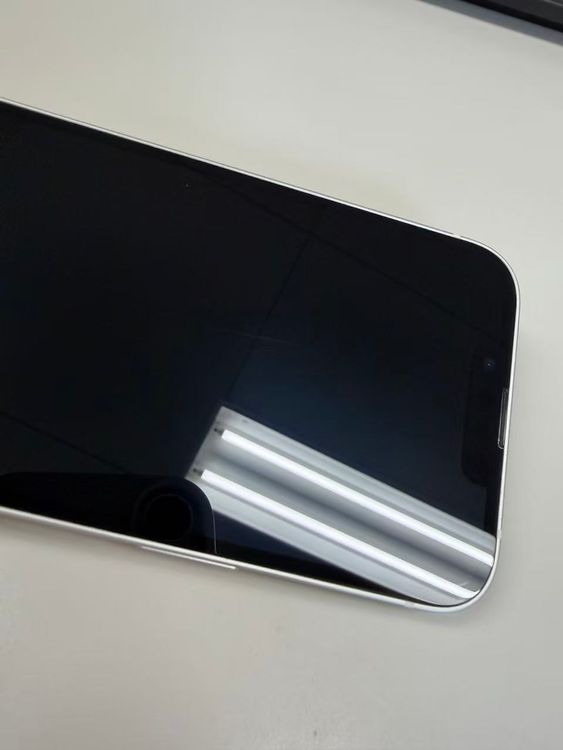 �ڥ�Х���BOX�۶����� ����85%SIM�ե꡼ iPhone13 128GB �������饤��