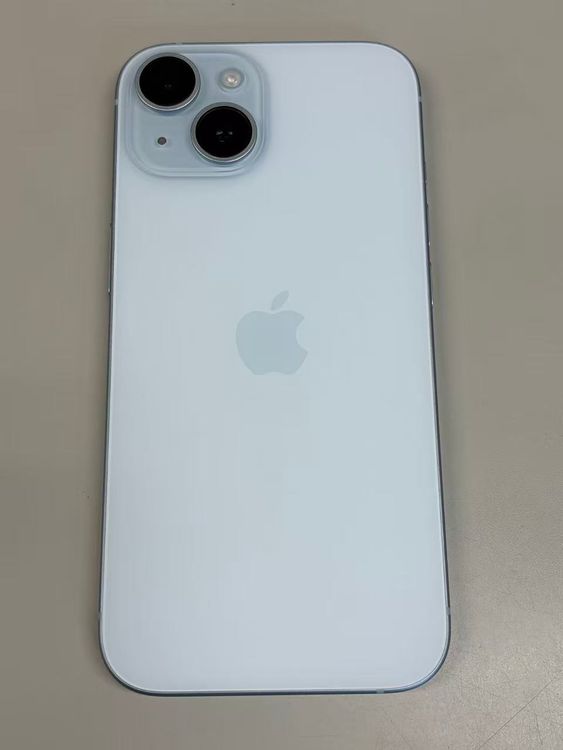 �ڥ�Х���BOX�۶����� ����87%SIM�ե꡼ iPhone15 128GB �֥롼