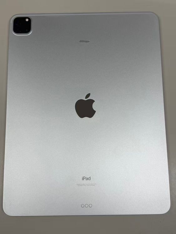 �ڥ�Х���BOX������ iPad Pro 12.9���������5�����256GB WiFi��ǥ�