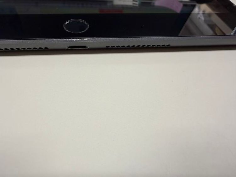 ����86% SIM�ե꡼iPad (��7����) 32GB ���ڡ�������