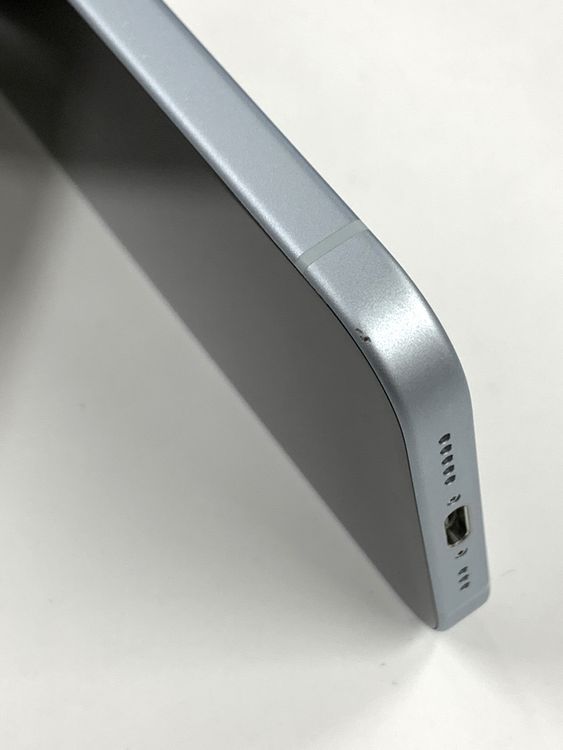 �ڥ�Х���BOX�� ���� ����93%SIM�ե꡼ iPhone15 128GB �֥롼