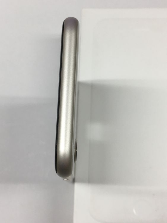 �ڥ�Х���BOX��Ķ���� ����88�� SIM�ե꡼ iPhone SE����3�����64GB