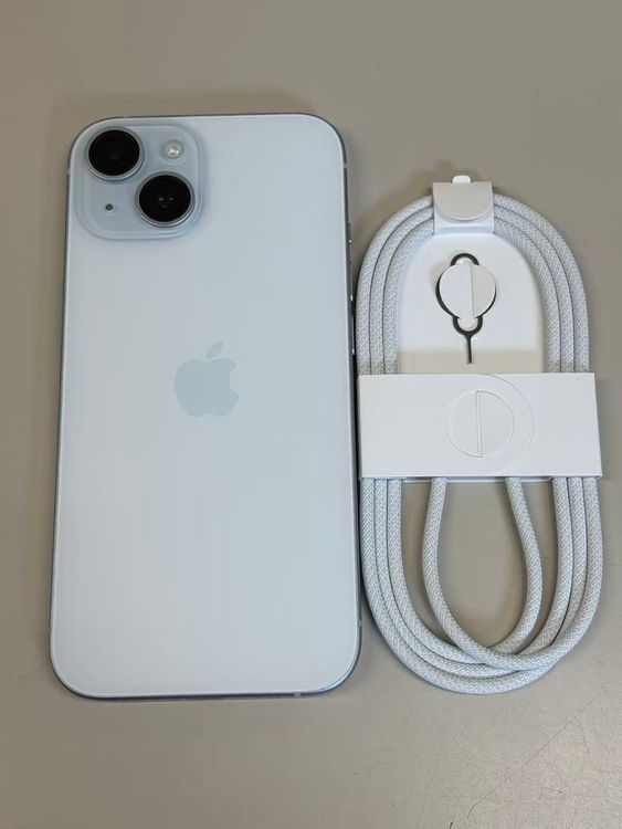 �ڥ�Х���BOX�ۿ���Ʊ���� ����100%SIM�ե꡼ iPhone15 128GB �֥롼