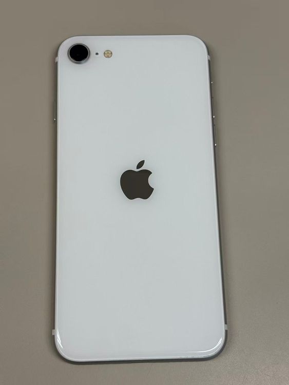 �ڥ�Х���BOX�� ����86%SIM�ե꡼iPhone SE(��2����) 64GB���ۥ磻��