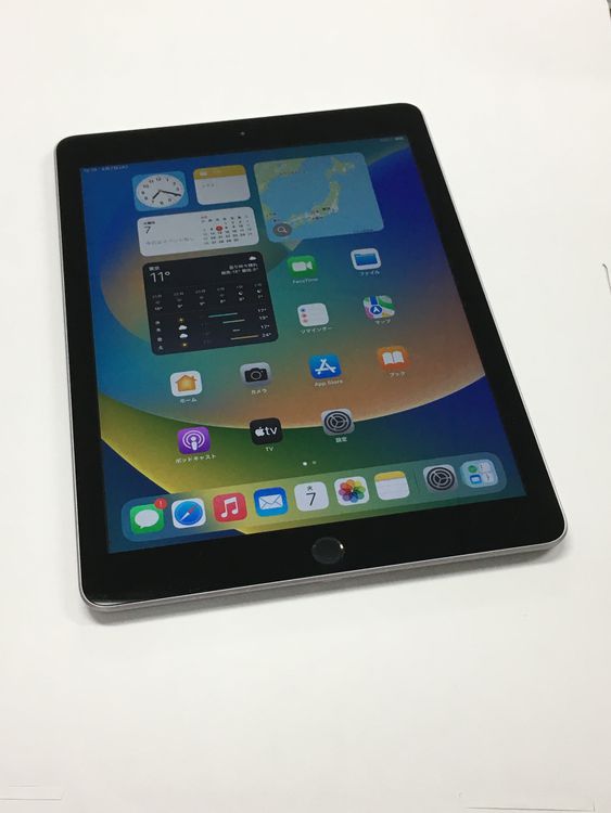 �ڥ�Х���BOX�۳������� Apple iPad ��5���� Wi-Fi��ǥ� 128GB
