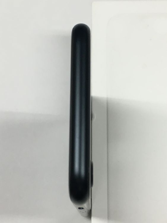�ڥ�Х���BOX��iPhone SE3 ��3���� 64GB SIM�ե꡼ �ߥåɥʥ���