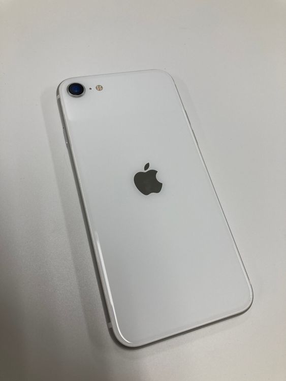 ����Ʊ���� ����92% SIM�ե꡼ iPhoneSE(�裲����) 64GB  �ۥ磻��