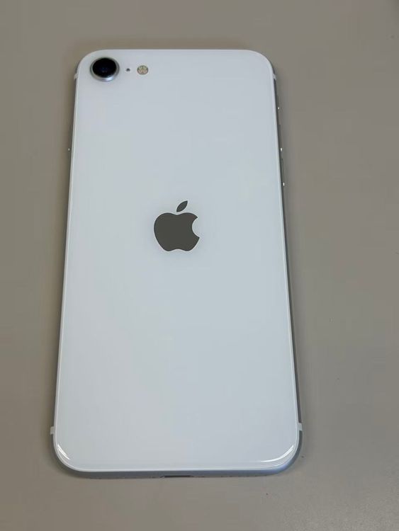 �ڥ�Х���BOX������ ����85%SIM�ե꡼ iPhone SE(��2����) 64GB