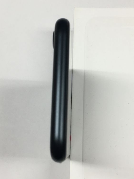 �ڥ�Х���BOX��Ķ���� ����86�� iPhone SE3 ��3���� 64GB SIM�ե꡼