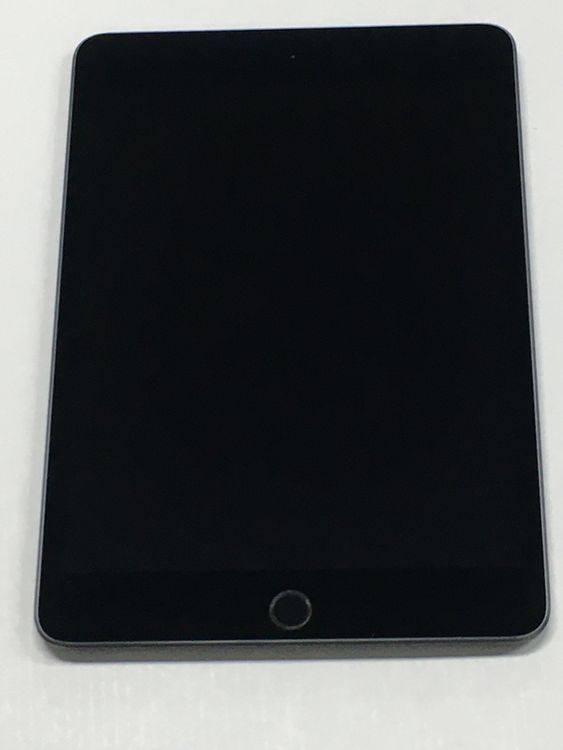 �ڥ�Х���BOX��  ����86�� Apple iPad mini 5 Wi-Fi 64GB