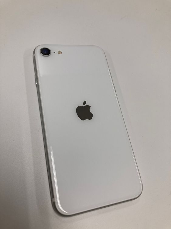 �ڥ�Х���BOX������ ����92%SIM�ե꡼ iPhone SE2 ��2���� 64GB �ۥ磻��