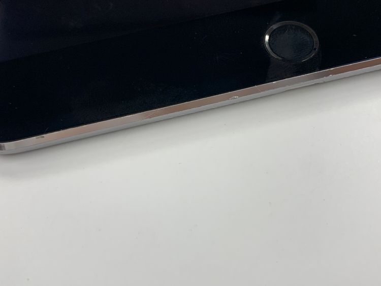 ����84% SIM�ե꡼ iPad mini 4  Wi-Fi + Cellular 64GB
