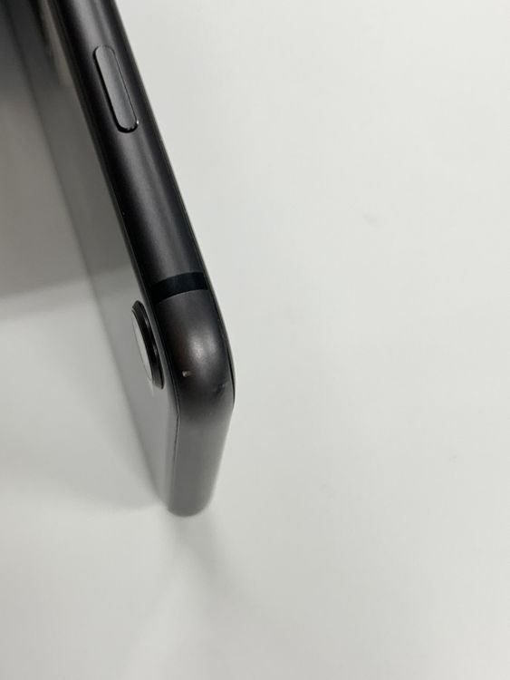 ڥХBOX100% SIMե꡼ iPhone8 64GB SpaceGray