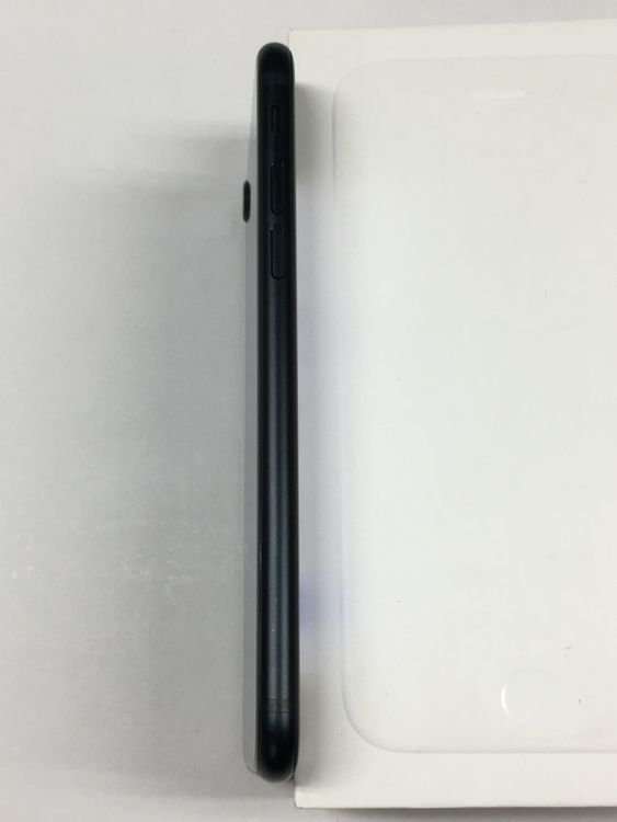 �ڥ�Х���BOX������83�� iPhone SE3 ��3���� 64GB SIM�ե꡼ �ߥåɥʥ���