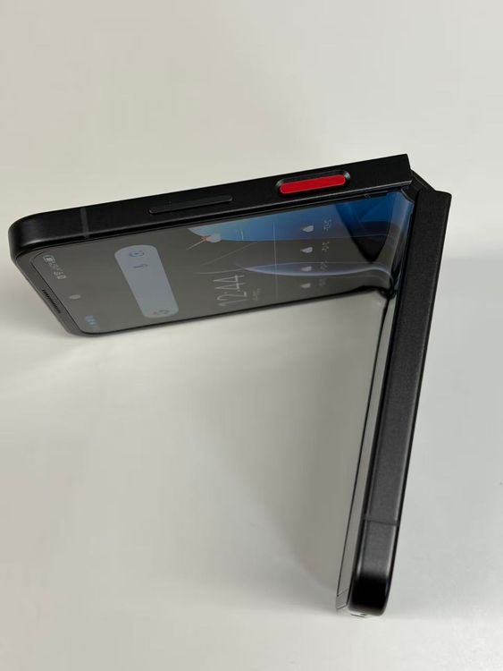 �ڥ�Х���BOX�ۿ���Ʊ���� SIM�ե꡼nubia Flip 5G NX724J 256GB