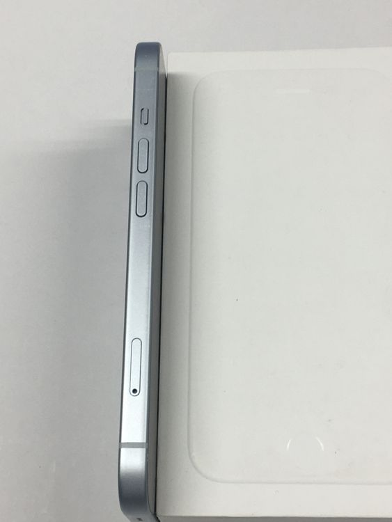 �ڥ�Х���BOX������ ����86�� iPhone15 128GB �֥롼  Apple���ȥ���