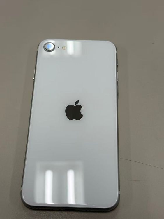 �ڥ�Х���BOX�� Ķ���� ����83%SIM�ե꡼iPhone SE(��2����) 64GB���ۥ磻��
