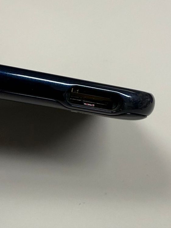 docomo �餯�餯���ޡ��ȥե��� F-52B �ͥ��ӡ�  SIM�ȥ졼����