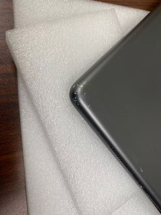 ����97��Apple iPad ��7���� Wi-Fi��128GB Space gray ������