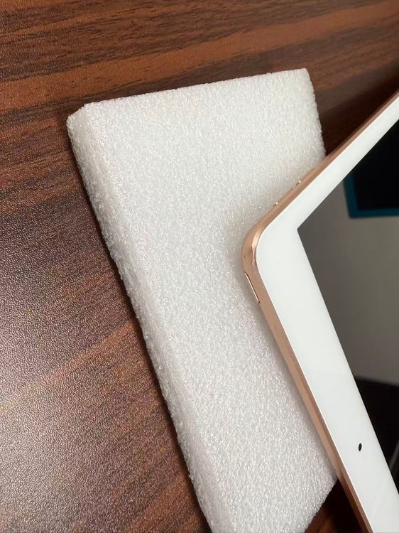 ��Apple iPad ��7���� Wi-Fi��128GB Gold