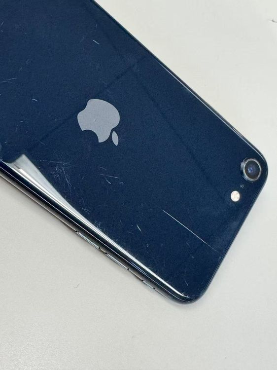 ڥХBOX93% SIMե꡼ iPhone SE(裳) 64GB ߥåȥʥ