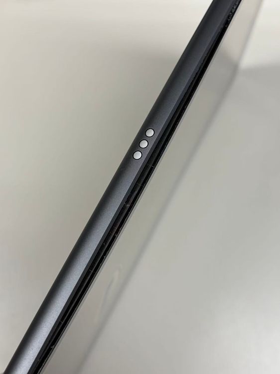 Apple iPad ��7���� Wi-Fi��128GB ���ڡ������� �Хåƥ꡼��ĥ