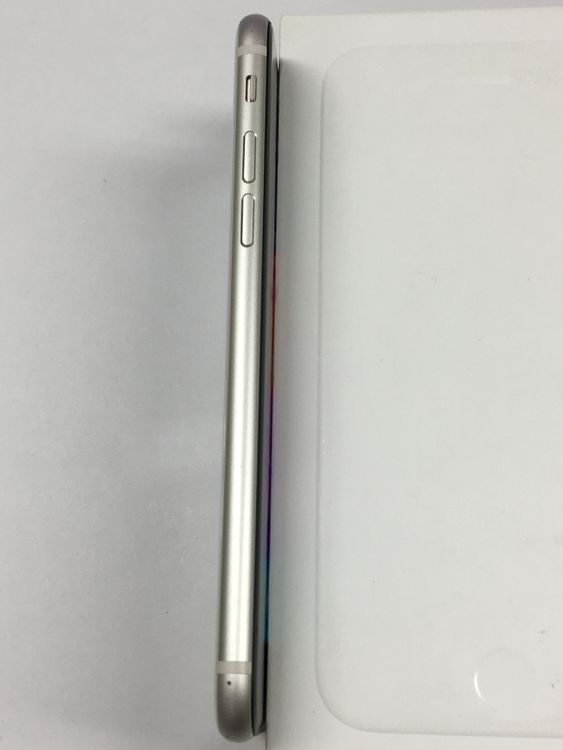 �ڥ�Х���BOX��iPhone SE3 ��3���� 64GB SIM�ե꡼ �������饤��