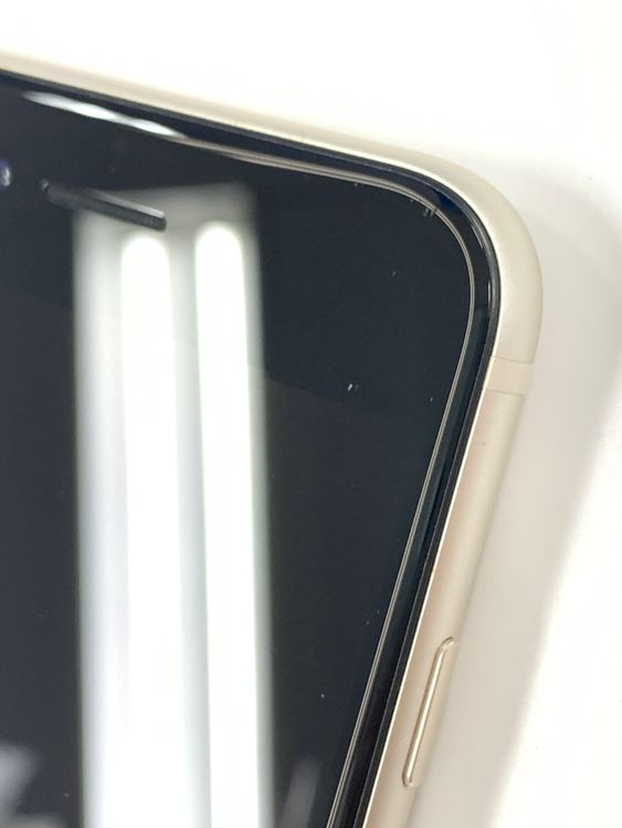 �ڥ�Х���BOX������100%SIM�ե꡼iPhone SE(�裳����) 64GB���������饤��