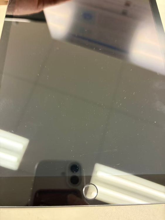 ����86% SIM�ե꡼iPad (��7����) 32GB ���ڡ�������